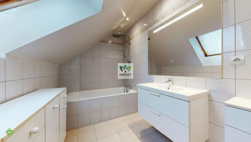 Maison traditionnelle - 73 m² - 4 pièces