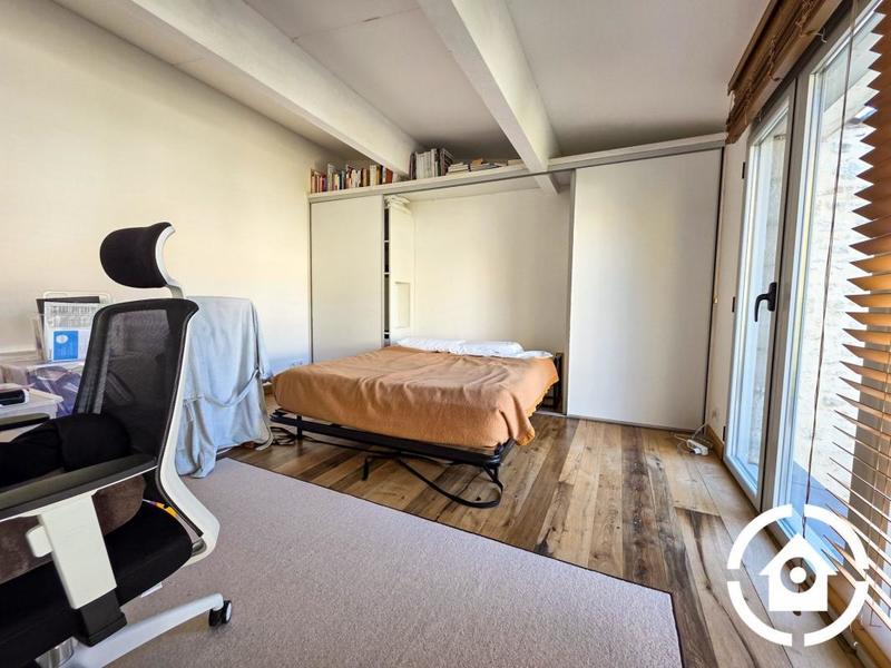 Maison - 310 m² - 8 pièces