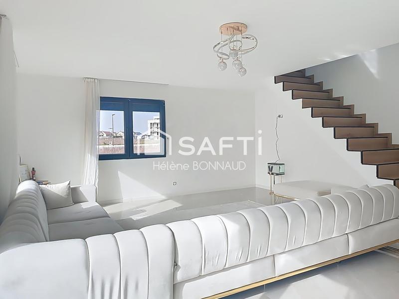 Maison - 143 m² - 6 pièces