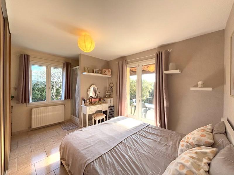 Maison - 170 m² - 9 pièces