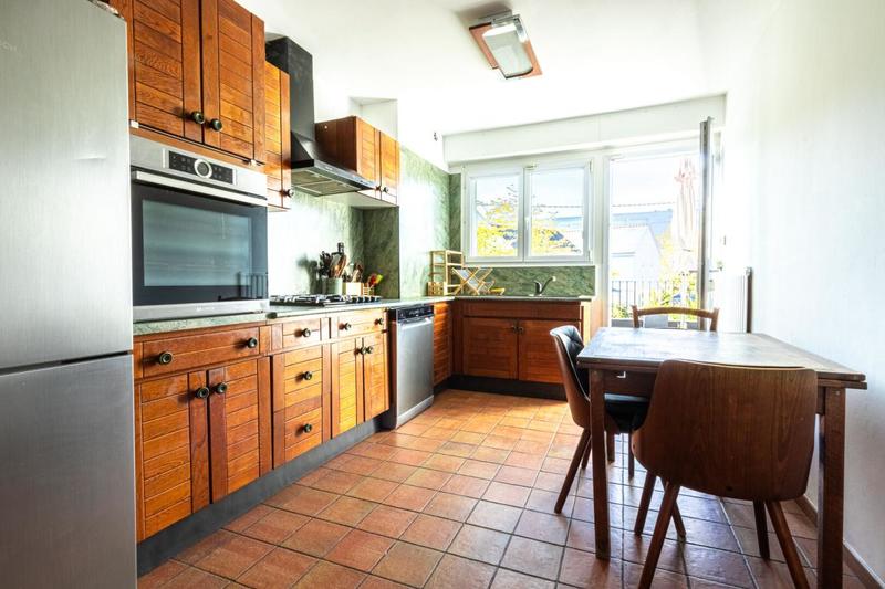 Maison - 169 m² - 8 pièces