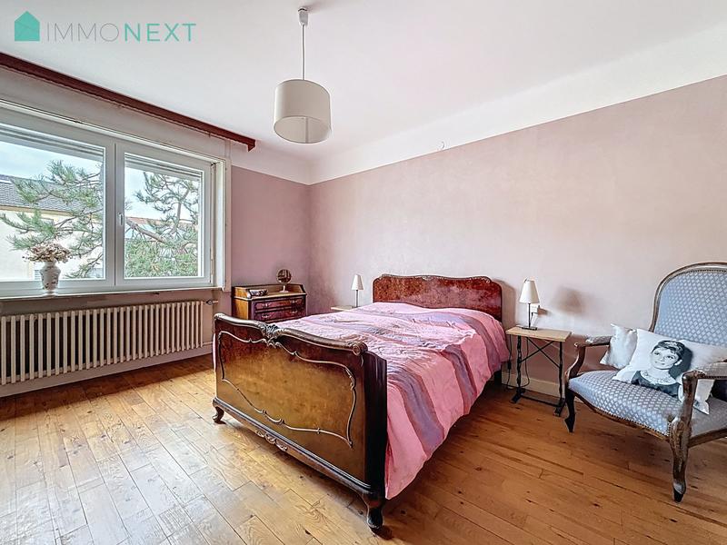 Maison - 213 m² - 9 pièces