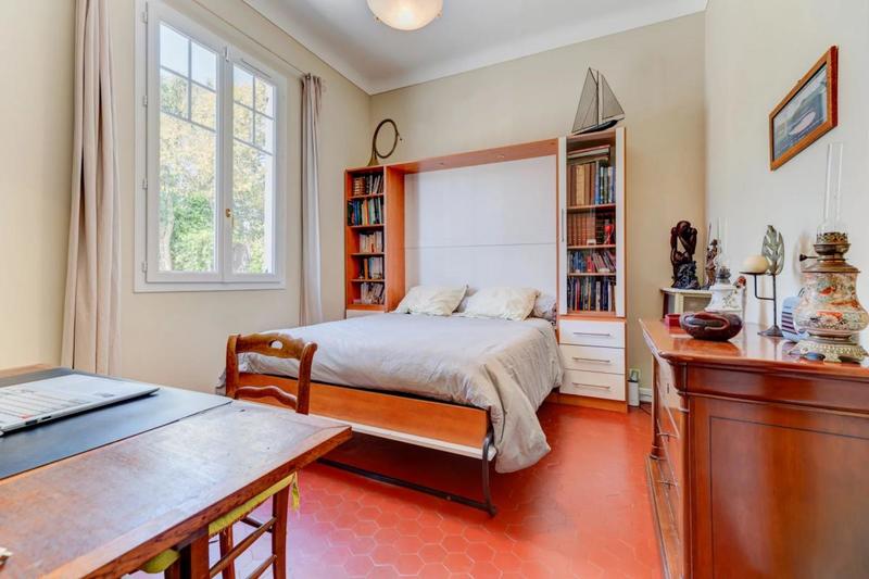 Villa - 304 m² - 7 pièces