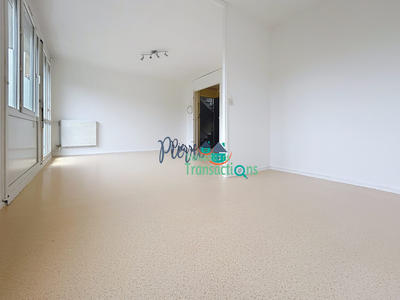 Appartement - 77 m² - 3 pièces