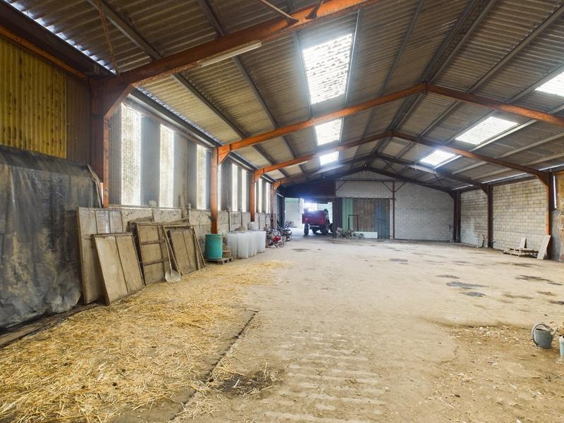 Maison - 253 m² - 10 pièces