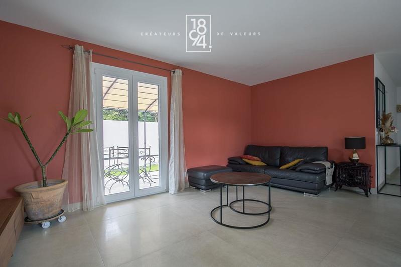 Maison - 111 m² - 4 pièces