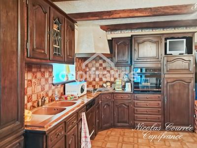 Maison - 214 m² - 5 pièces