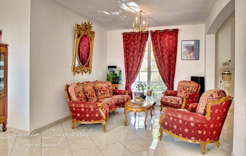 Maison - 257 m² - 8 pièces