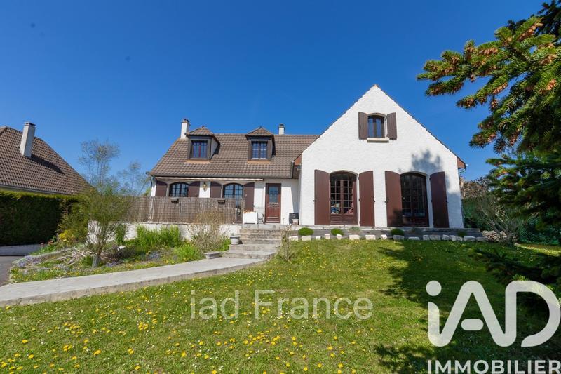 Maison - 185 m² - 8 pièces