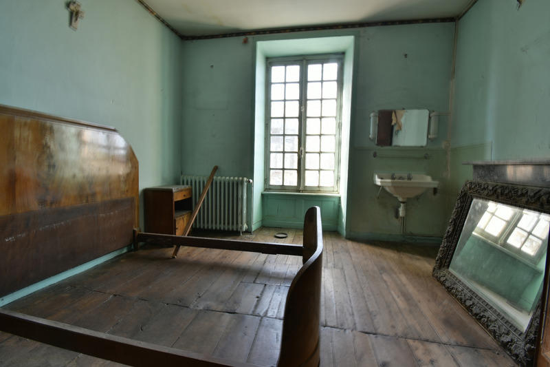 Maison - 168 m² - 8 pièces