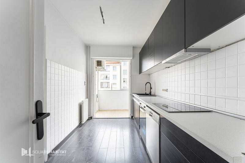 Appartement - 82 m² - 3 pièces