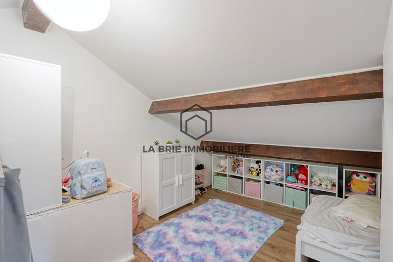 Maison - 142 m² - 6 pièces