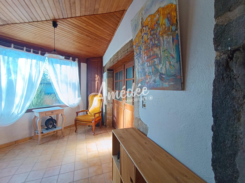 Maison traditionnelle - 195 m² - 9 pièces