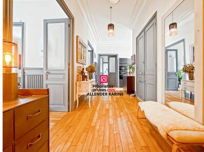 Appartement - 144 m² - 5 pièces