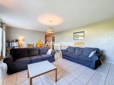 Maison - 96 m² - 4 pièces