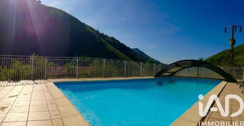 Maison - 700 m² - 15 pièces