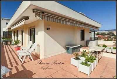 Appartement - 210 m² - 5 pièces