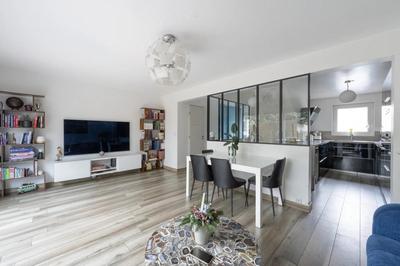 Maison - 91 m² - 5 pièces