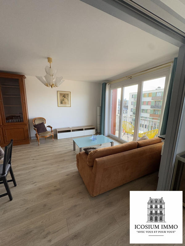 Appartement - 92 m² - 4 pièces