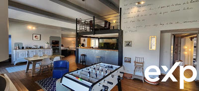 Maison - 140 m² - 5 pièces