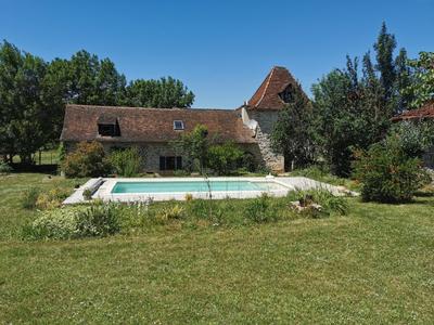 Propriété - 275 m² - 10 pièces