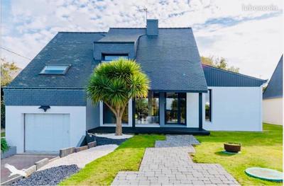 Maison - 140 m² - 5 pièces