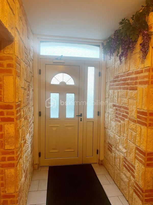 Immeuble - 160 m² - 10 pièces