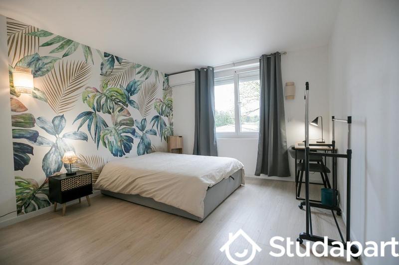 Chambre - 11 m² - 1 pièce