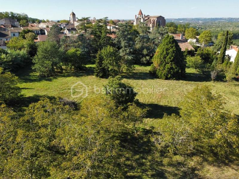 Demeure - 488 m² - 8 pièces