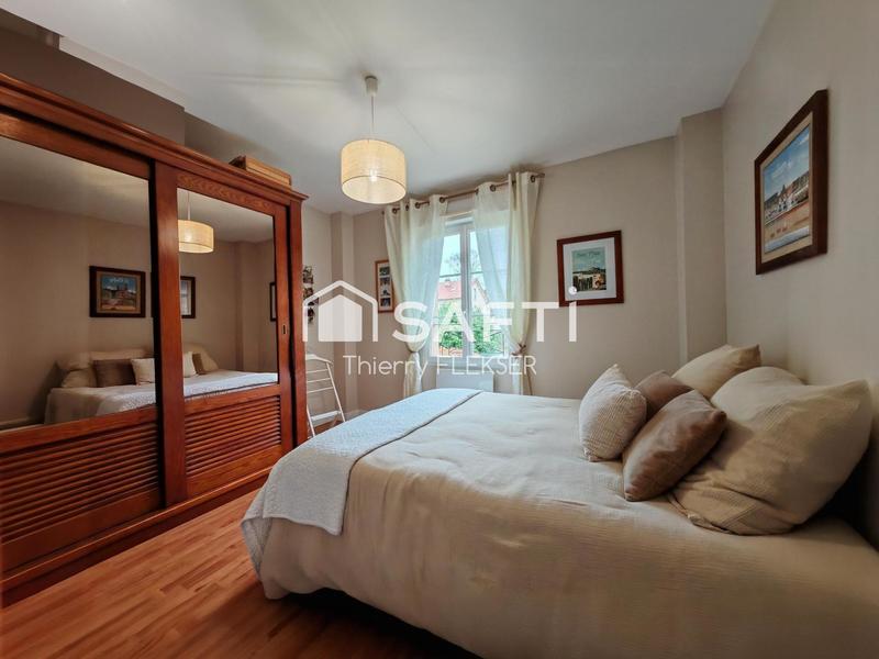 Maison - 107 m² - 6 pièces