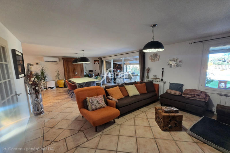 Maison - 170 m² - 5 pièces