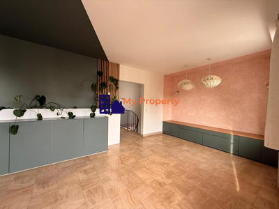 Maison traditionnelle - 94 m² - 4 pièces