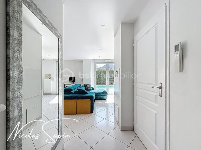 Maison - 102 m² - 5 pièces