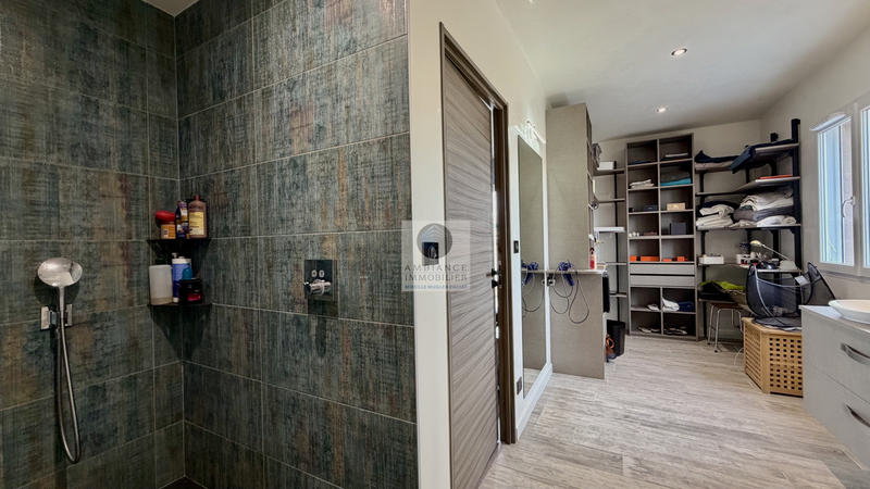 Appartement - 133 m² - 4 pièces