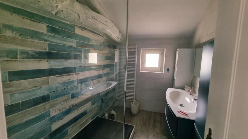 Maison - 247 m² - 7 pièces