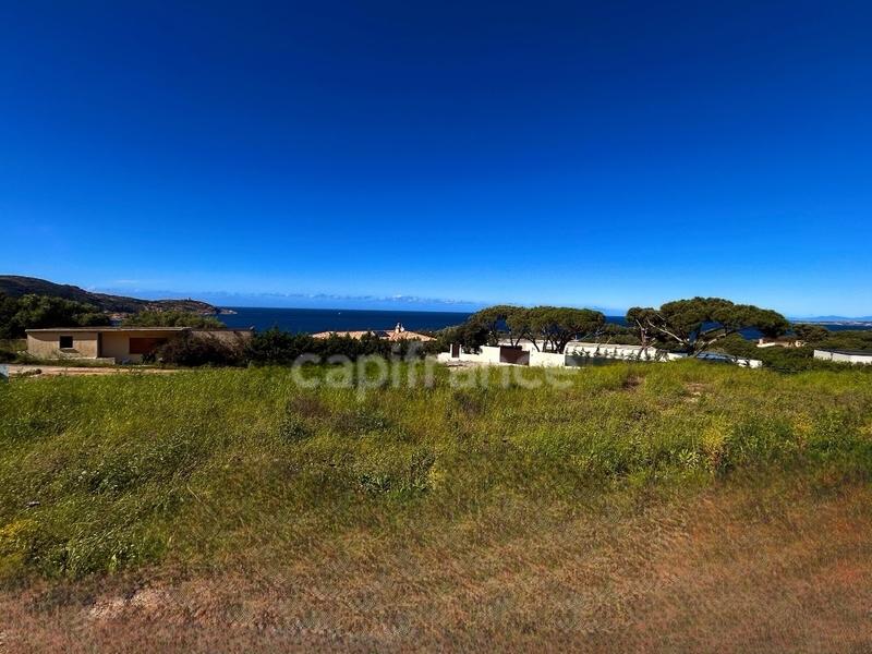 Terrain constructible - 1 103 m²