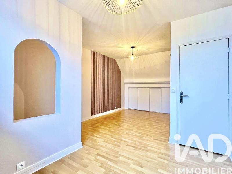 Maison - 176 m² - 8 pièces