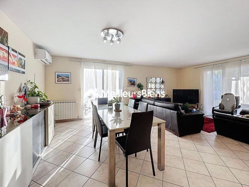 Maison - 141 m² - 6 pièces