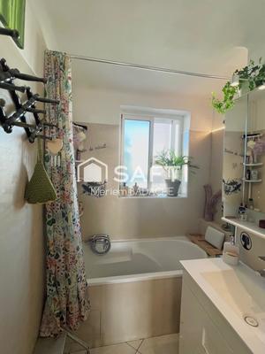 Appartement - 75 m² - 4 pièces