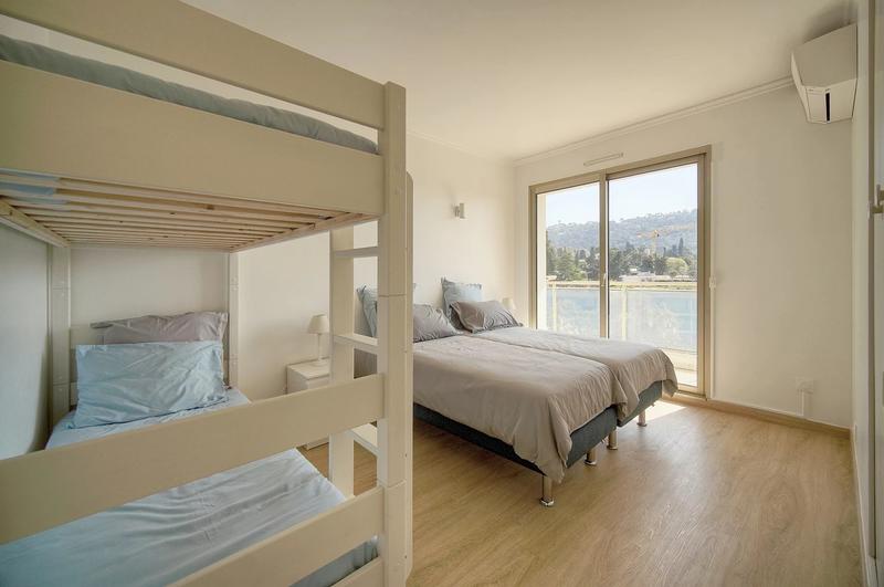 Appartement - 104 m² - 4 pièces