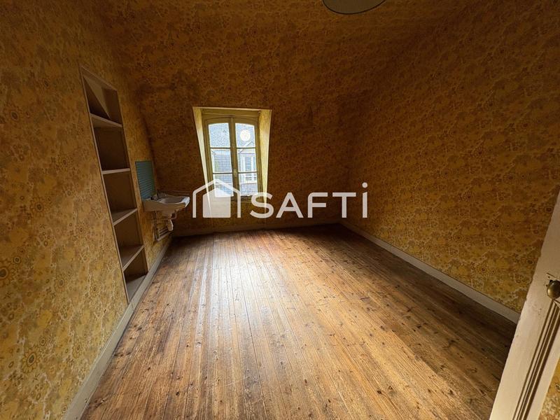 Maison - 280 m² - 9 pièces