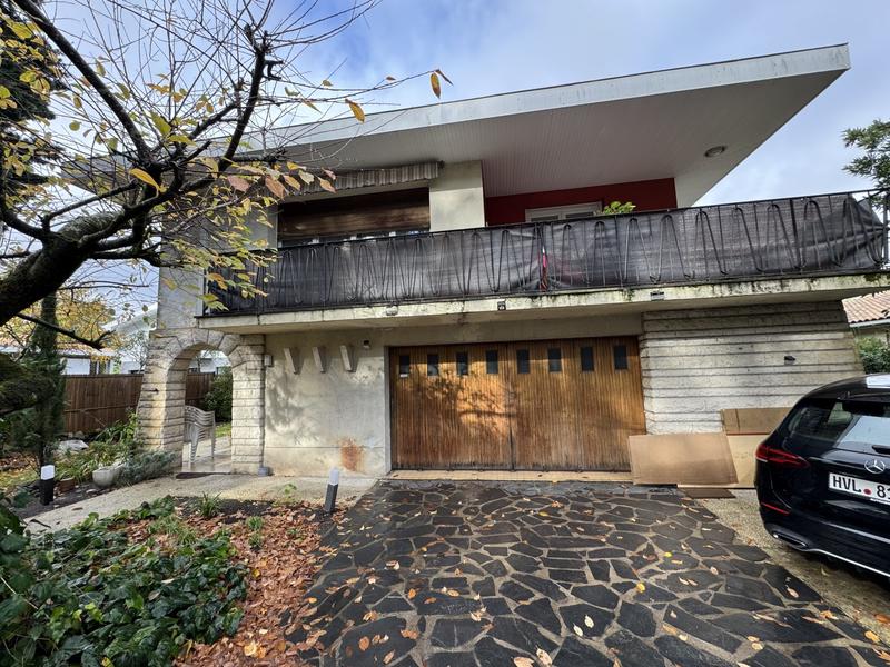 Maison - 176 m² - 7 pièces