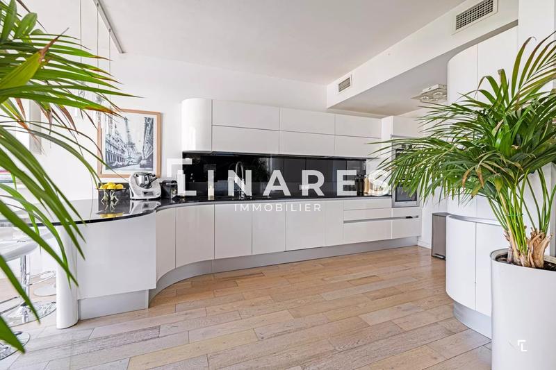 Appartement - 126 m² - 5 pièces