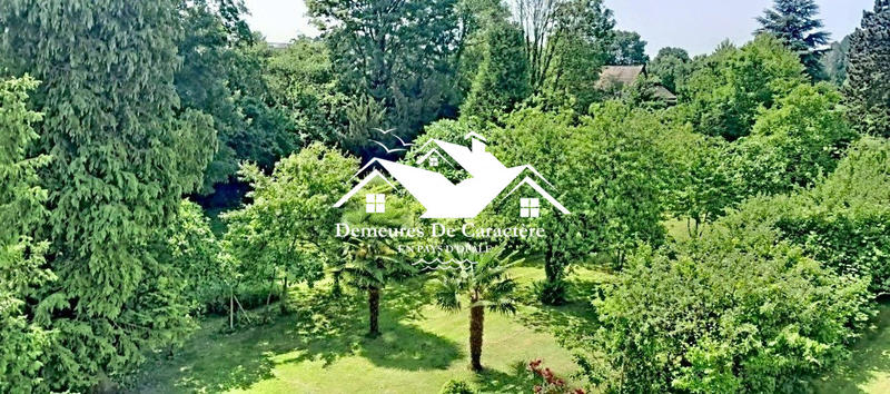 Maison - 297 m² - 6 pièces