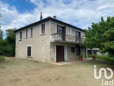 Maison - 156 m² - 8 pièces