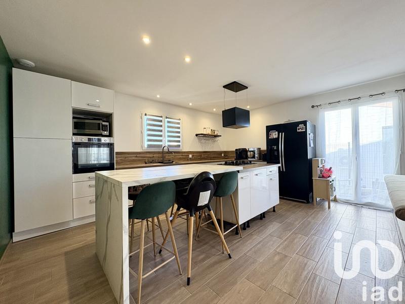 Maison - 96 m² - 4 pièces