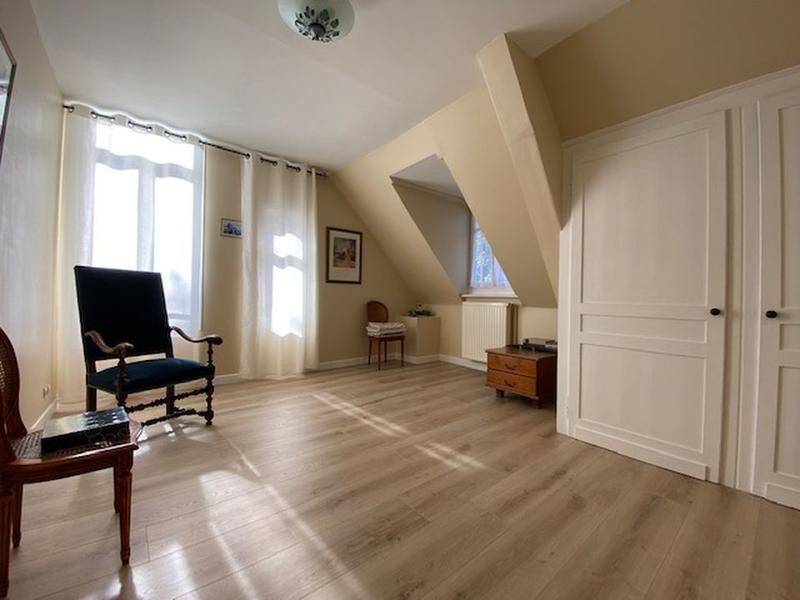 Propriété - 480 m² - 13 pièces