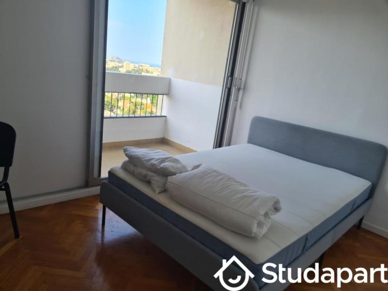 Chambre - 13 m² - 1 pièce