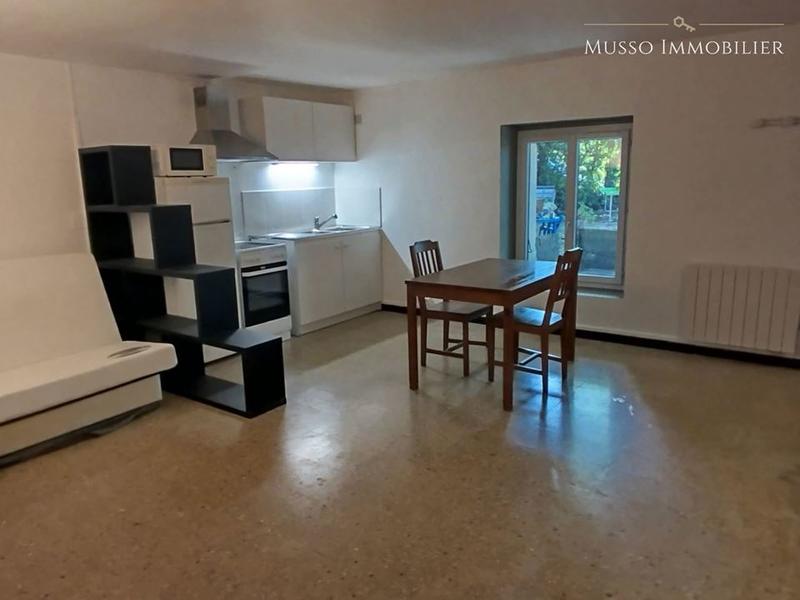 Immeuble - 150 m² - 3 pièces