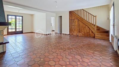 Maison - 113 m² - 6 pièces